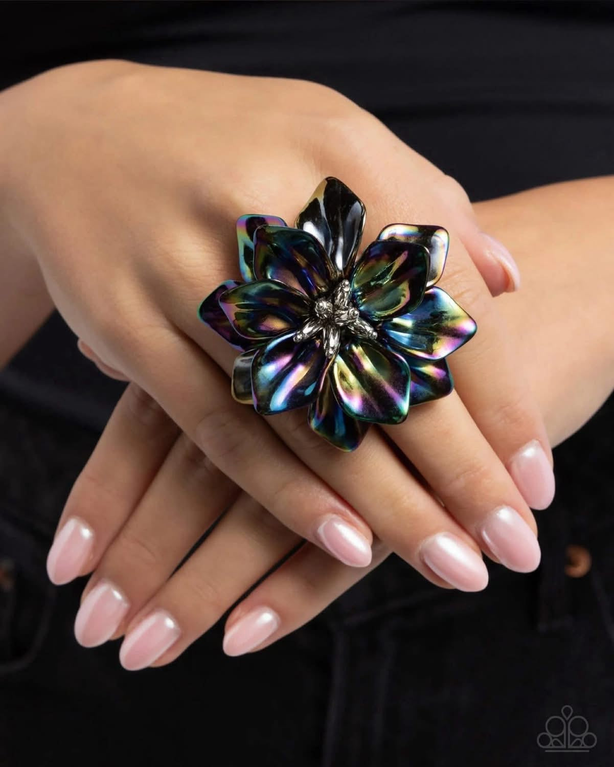 PLATONIC PETALS - BLACK